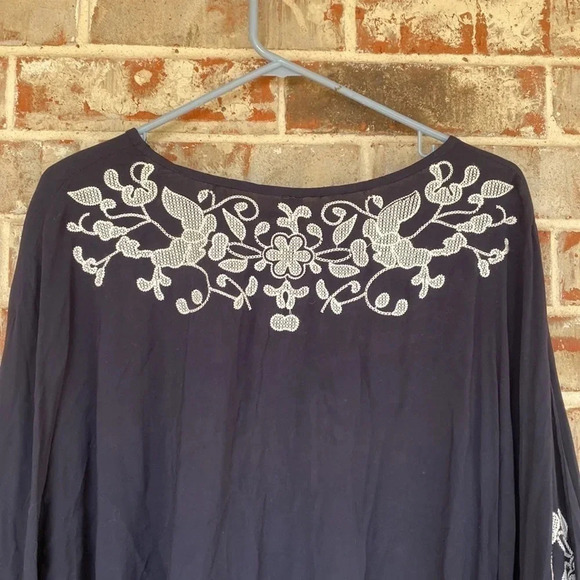 Monoreno Black Oversized Embroidered Boho Handkerchief Sleeve Blouse - Picture 8 of 10